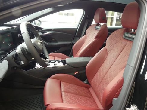 Used 2025 Audi S6 e-tron Premium Plus w/ Premium Plus image 3