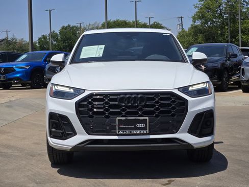Certified 2024 Audi Q5 2.0T Premium w/ Summer of Audi Package AWD/4WD image 4