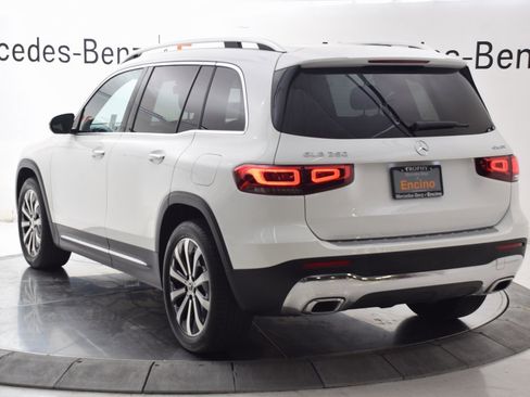 Certified 2022 Mercedes-Benz GLB 250 4MATIC image 4