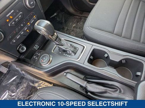 Used 2023 Ford Ranger XLT w/ Equipment Group 301A Mid AWD/4WD image 19