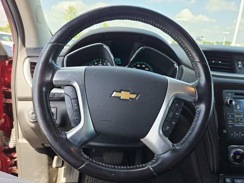 Used 2017 Chevrolet Traverse LT FWD image 9