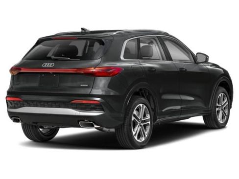 New 2025 Audi Q5 Premium Plus image 2