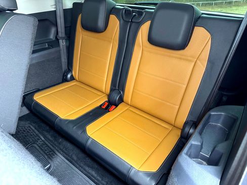 Used 2019 Volkswagen Tiguan SE image 15