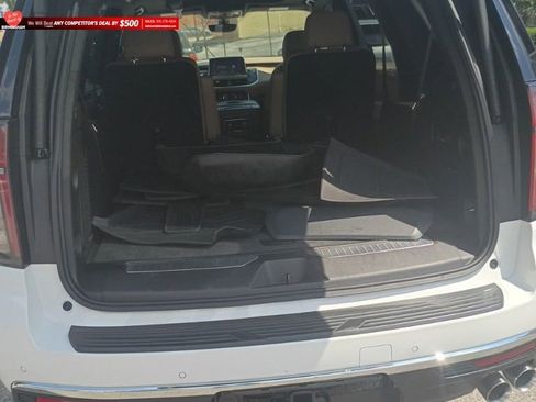 Used 2021 Chevrolet Tahoe Premier w/ Premium Package RWD image 19