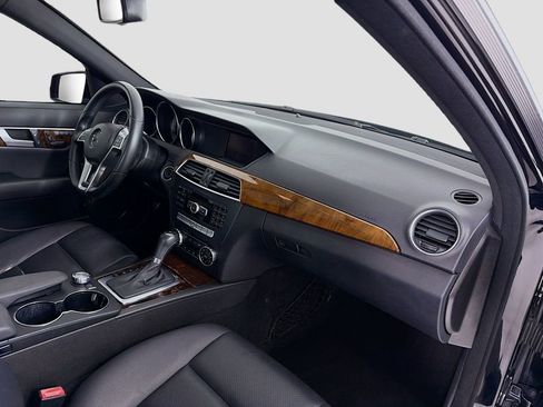 Used 2013 Mercedes-Benz C 300 4MATIC Sedan image 29