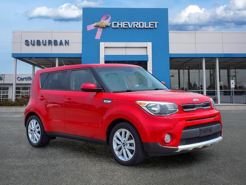 Used 2018 Kia Soul + FWD image 3