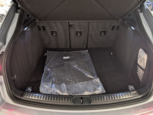 Used 2025 Porsche Macan image 23