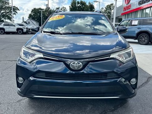 Used 2018 Toyota RAV4 XLE AWD/4WD image 9