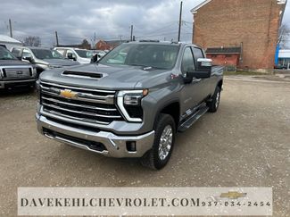 Used 2025 Chevrolet Silverado 3500 LTZ w/ LTZ Plus Package video 1