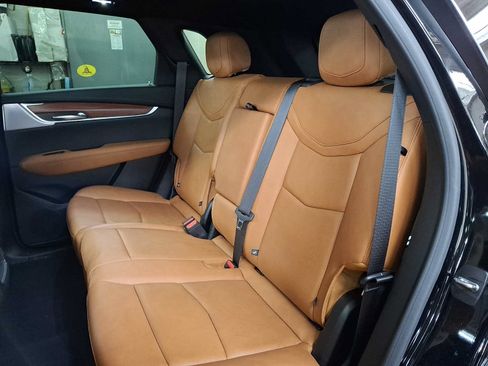 Used 2024 Cadillac XT5 Premium Luxury w/ Technology Package AWD/4WD image 7
