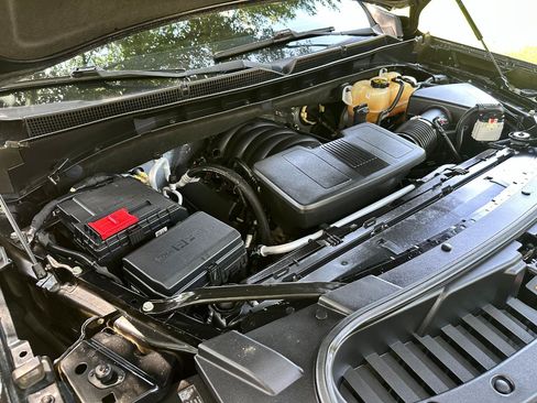 Used 2022 GMC Yukon Denali RWD image 65