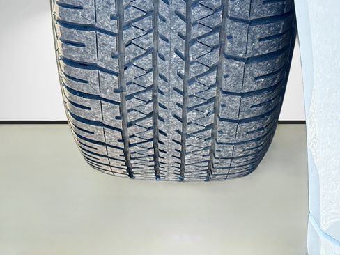 Used 2024 INFINITI QX80 Sensory image 45