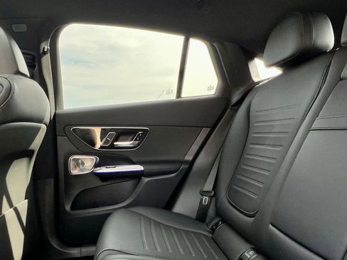 Certified 2026 Mercedes-Benz GLC 300 4MATIC image 36