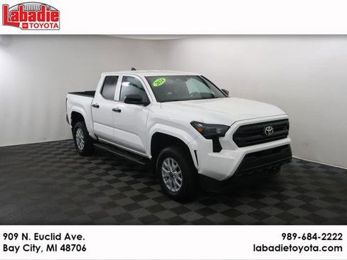 Certified 2024 Toyota Tacoma SR image 1