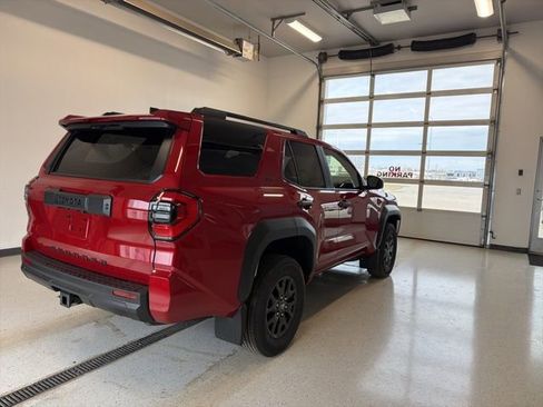 New 2026 Toyota 4Runner SR5 image 10