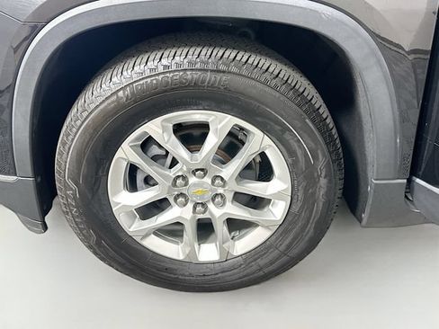 Used 2020 Chevrolet Traverse LT w/ Driver Confidence II Package AWD/4WD image 31