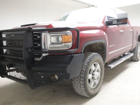 Used 2019 GMC Sierra 2500 SLT w/ Duramax Plus Package AWD/4WD image 1