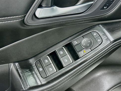 Used 2023 Nissan Rogue SL AWD/4WD image 15