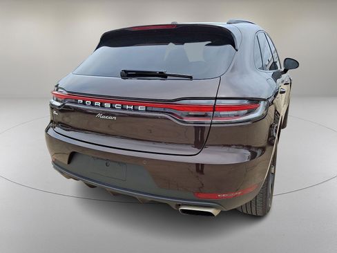 Used 2021 Porsche Macan w/ Premium Package Plus AWD/4WD image 10