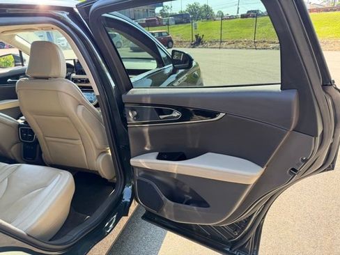 Certified 2023 Lincoln Nautilus Reserve w/ Luxury Package AWD/4WD image 35