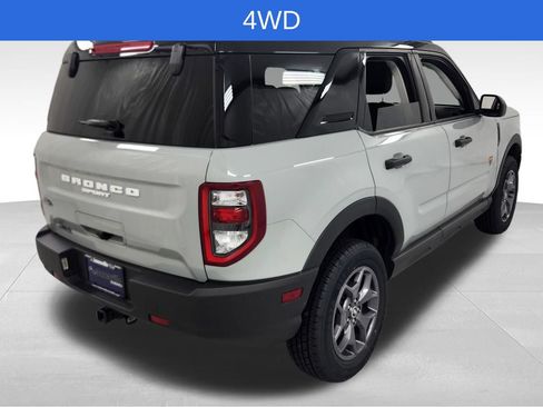 Used 2022 Ford Bronco Sport Badlands AWD/4WD image 3