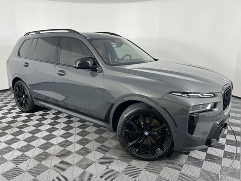 Used 2023 BMW X7 M60i w/ Executive Package image 2