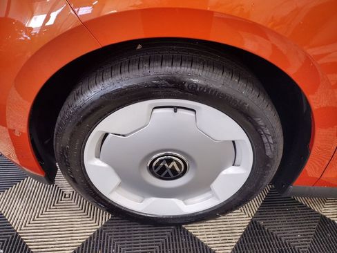 New 2025 Volkswagen ID. Buzz 1st Edition image 5
