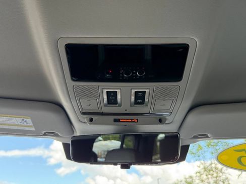 Certified 2025 Land Rover Defender 110 S AWD/4WD image 34