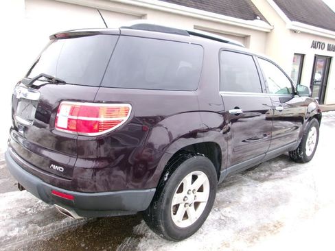 Used 2008 Saturn Outlook XR image 3