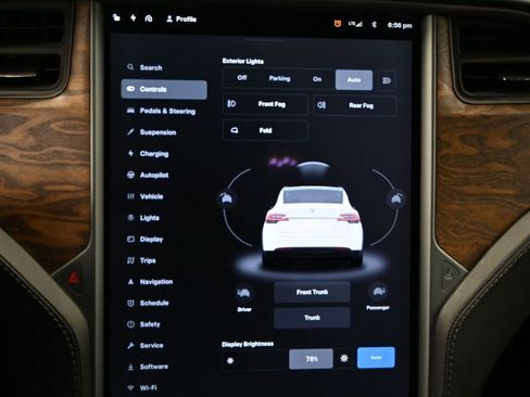 Used 2018 Tesla Model X 100D image 24