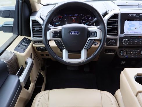 Used 2019 Ford F250 Lariat w/ Lariat Ultimate Package image 22