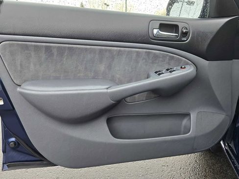 Used 2004 Honda Civic LX image 22