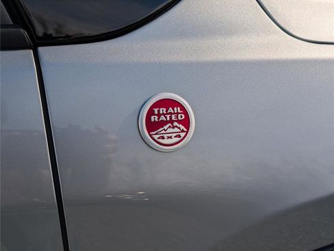 Used 2018 Jeep Compass Trailhawk image 9