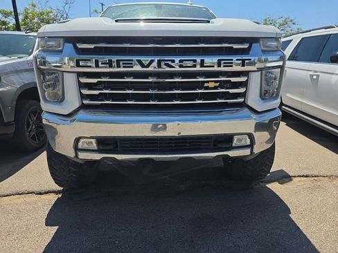 Used 2023 Chevrolet Silverado 2500 LTZ image 9