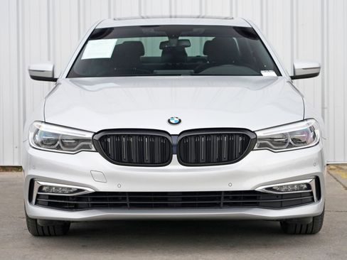 Used 2017 BMW 540i xDrive image 6