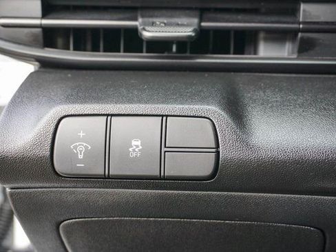 Used 2025 Hyundai Elantra Sport image 20