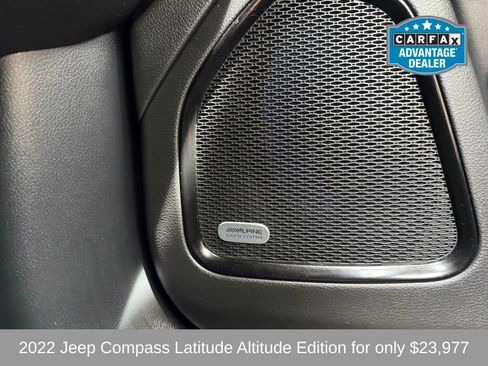 Used 2022 Jeep Compass Latitude w/ Sun and Sound Group AWD/4WD image 11