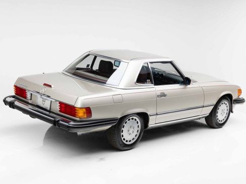 Used 1989 Mercedes-Benz 560 SL image 19