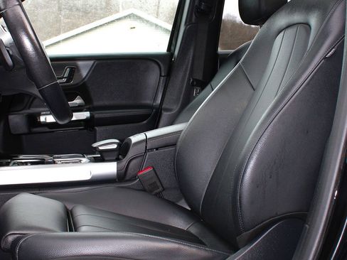 Used 2023 Mercedes-Benz GLB 250 image 15