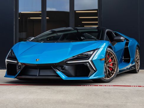 Used 2026 Lamborghini Revuelto AWD/4WD image 1