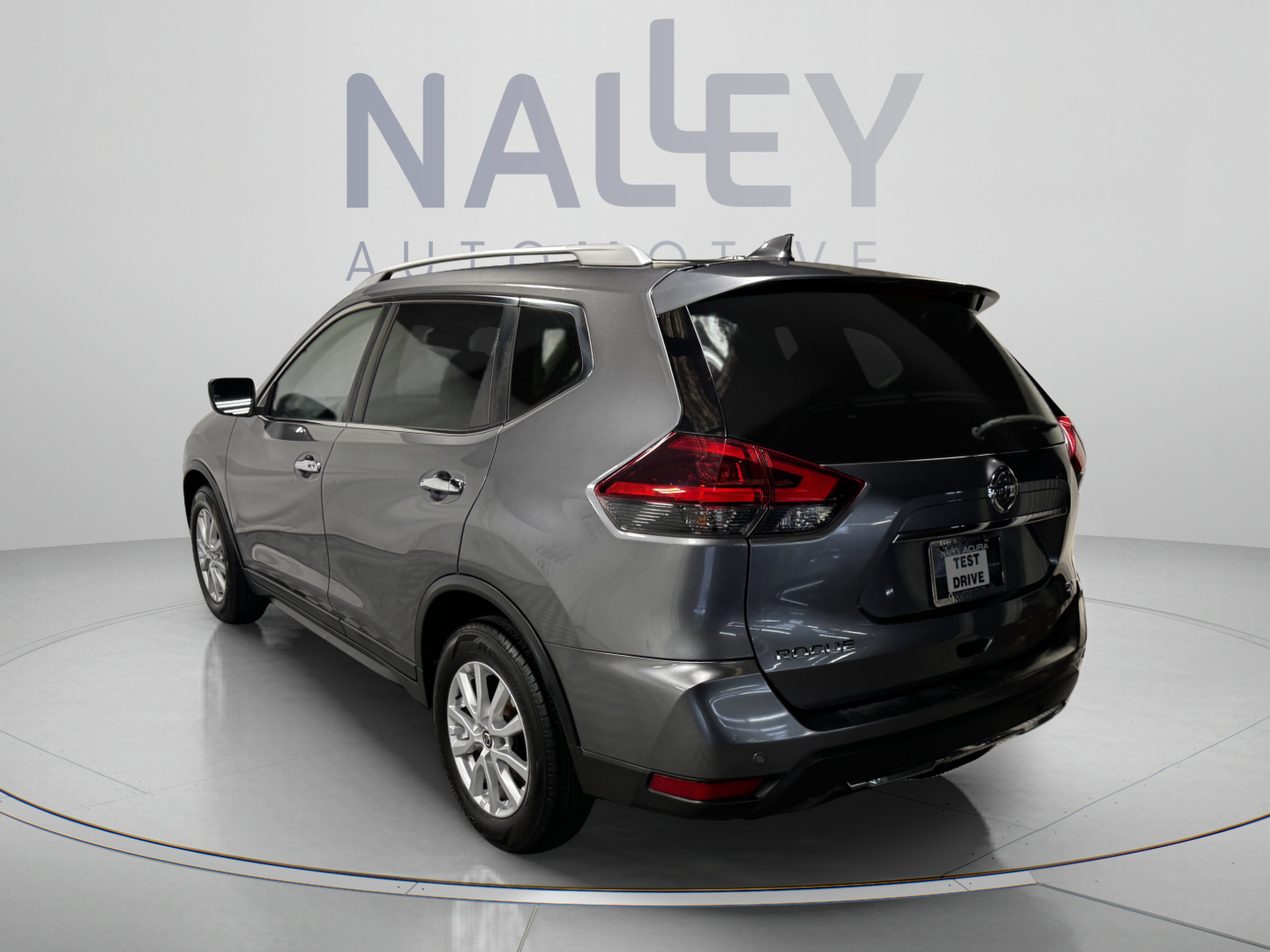 Used 2019 Nissan Rogue SV FWD image 3