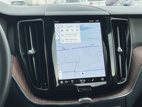 Used 2023 Volvo XC60 B5 Plus w/ Climate Package image 20