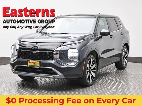Used 2025 Mitsubishi Outlander SE AWD/4WD image 1