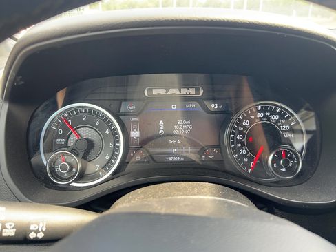 Used 2025 RAM 1500 Big Horn AWD/4WD image 11