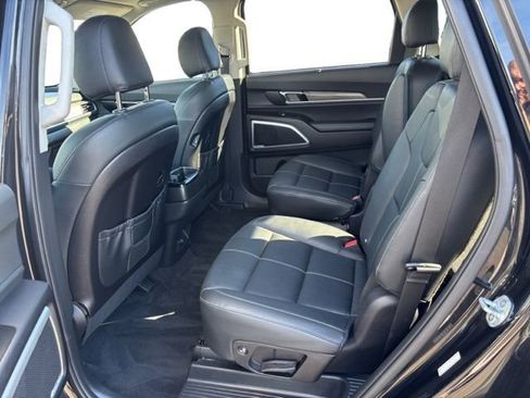 Used 2021 Kia Telluride EX w/ EX Premium Package image 12