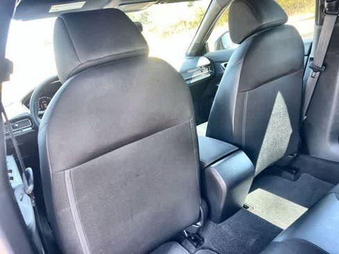 Used 2023 Honda Civic Sport image 13
