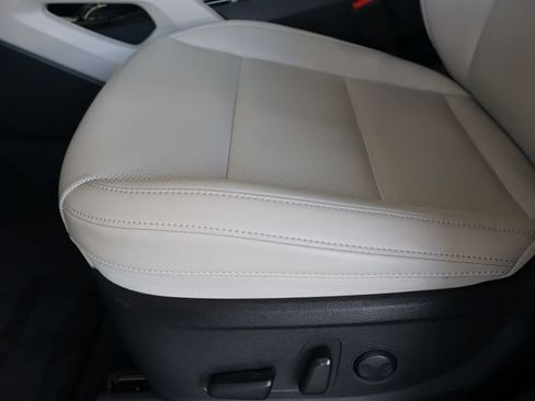 Used 2024 Kia Telluride S w/ S Sunroof Package FWD image 16