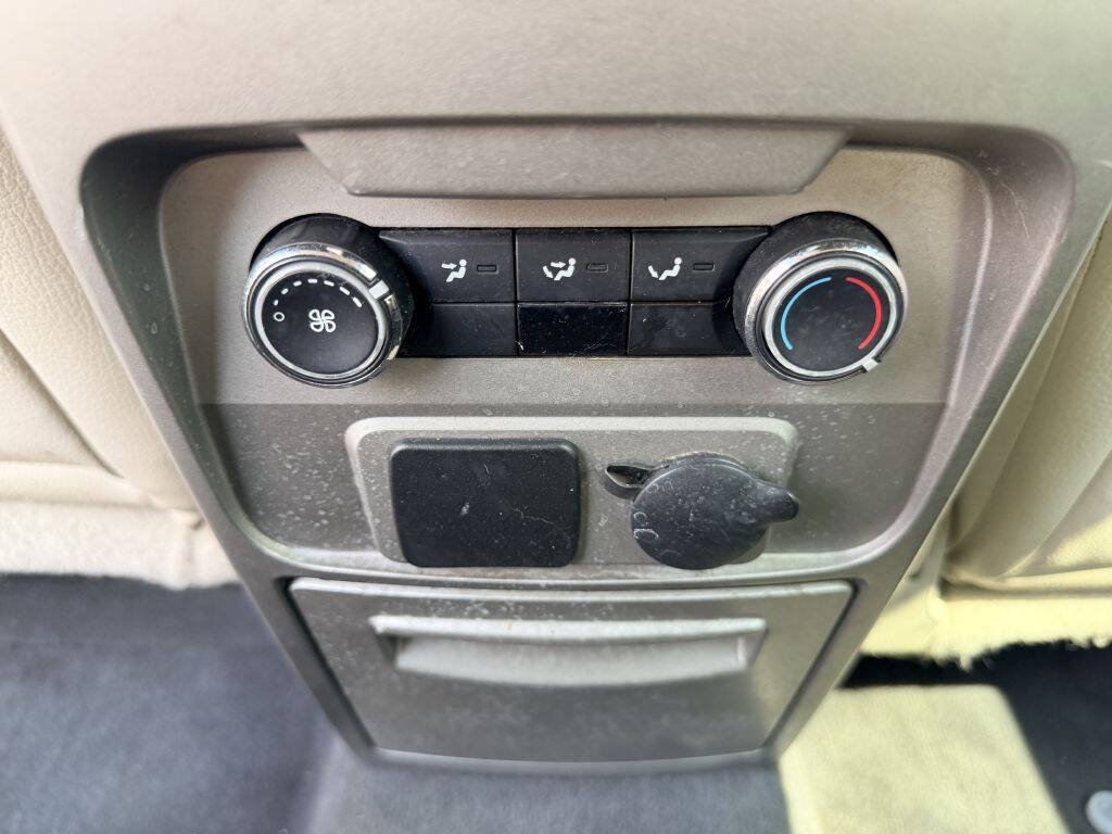 Used 2009 Ford Flex SEL FWD image 8
