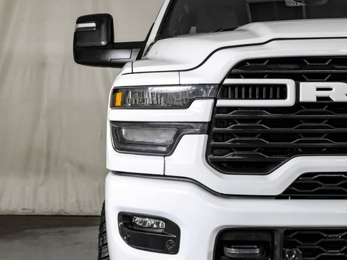 Used 2025 RAM 3500 Tradesman AWD/4WD image 38