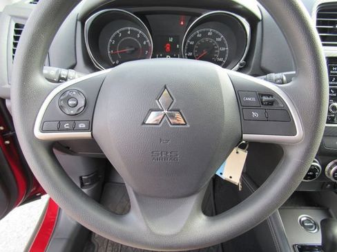 Used 2024 Mitsubishi Outlander Sport ES AWD/4WD image 25